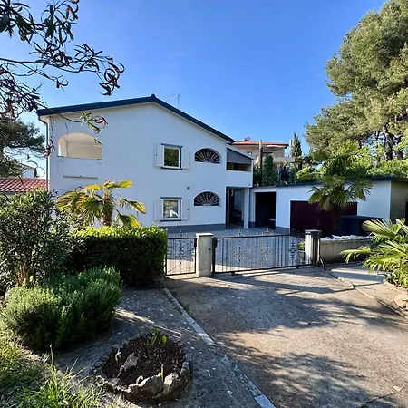 Mili Apartman Malinska