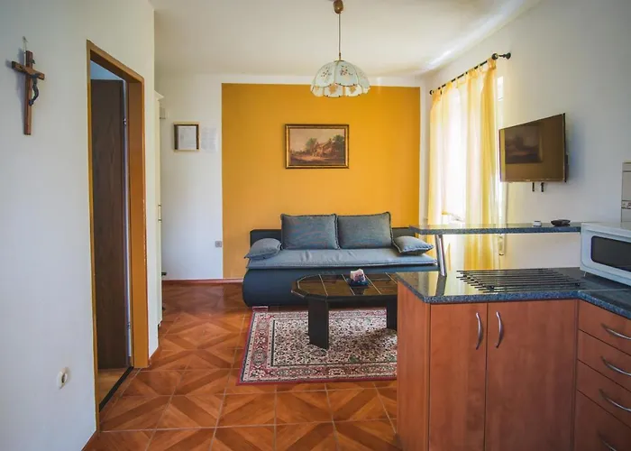 Mili Apartman Malinska