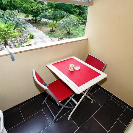 Mili * Малинска